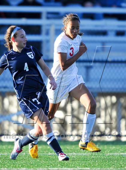 Thumbnail 3 in North Rockland vs. Webster Thomas (NYPHSAA Class AA Semifinal) photogallery.