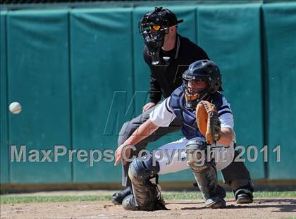 Thumbnail 2 in Menlo-Atherton @ Carlmont photogallery.