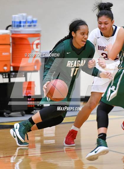 Thumbnail 1 in Reagan [Ronald] vs Roosevelt [Theodore] photogallery.
