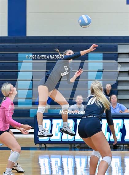 Thumbnail 2 in Calvary Christian @ Berkeley Prep photogallery.