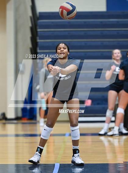 Thumbnail 3 in Calvary Christian @ Berkeley Prep photogallery.