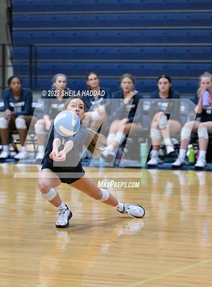 Thumbnail 2 in Calvary Christian @ Berkeley Prep photogallery.