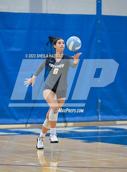Thumbnail 2 in Calvary Christian @ Berkeley Prep photogallery.