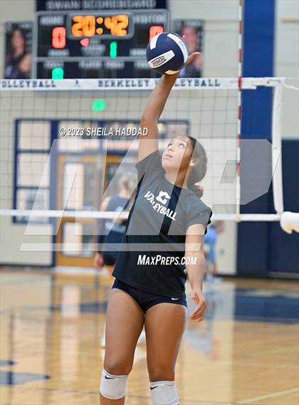 Thumbnail 2 in Calvary Christian @ Berkeley Prep photogallery.