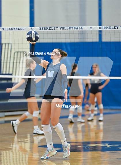 Thumbnail 2 in Calvary Christian @ Berkeley Prep photogallery.