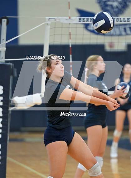 Thumbnail 1 in Calvary Christian @ Berkeley Prep photogallery.