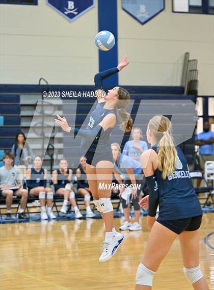 Thumbnail 3 in Calvary Christian @ Berkeley Prep photogallery.