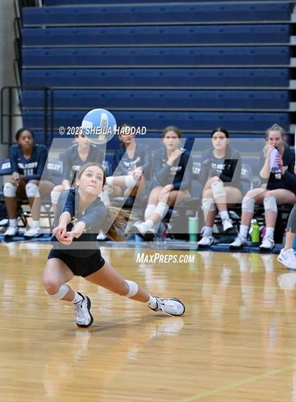 Thumbnail 3 in Calvary Christian @ Berkeley Prep photogallery.