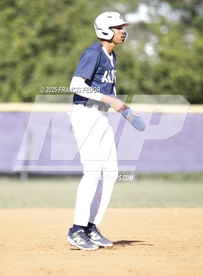 Thumbnail 3 in Alonso @ Sumner (Saladino) photogallery.