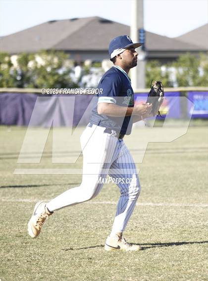 Thumbnail 2 in Alonso @ Sumner (Saladino) photogallery.