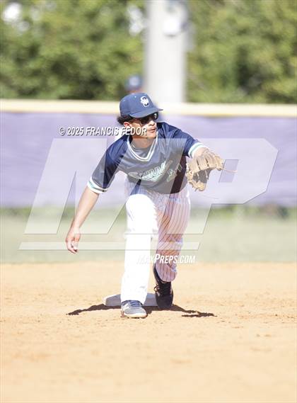 Thumbnail 1 in Alonso @ Sumner (Saladino) photogallery.