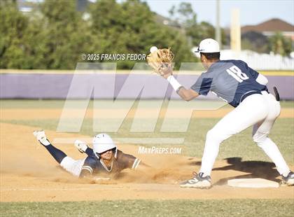 Thumbnail 1 in Alonso @ Sumner (Saladino) photogallery.