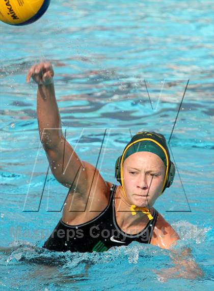 Thumbnail 3 in St. Francis vs San Ramon Valley photogallery.
