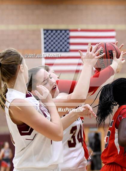 Thumbnail 3 in Arbor View vs Faith Lutheran photogallery.