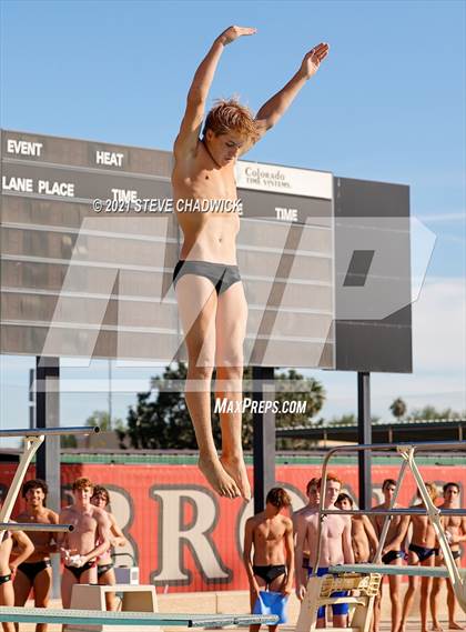 Thumbnail 3 in AIA Division I,III Diving Semifinals photogallery.