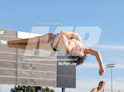Thumbnail 2 in AIA Division I,III Diving Semifinals photogallery.