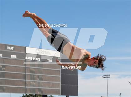 Thumbnail 2 in AIA Division I,III Diving Semifinals photogallery.
