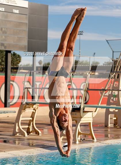 Thumbnail 3 in AIA Division I,III Diving Semifinals photogallery.
