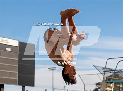 Thumbnail 1 in AIA Division I,III Diving Semifinals photogallery.