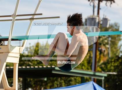 Thumbnail 2 in AIA Division I,III Diving Semifinals photogallery.