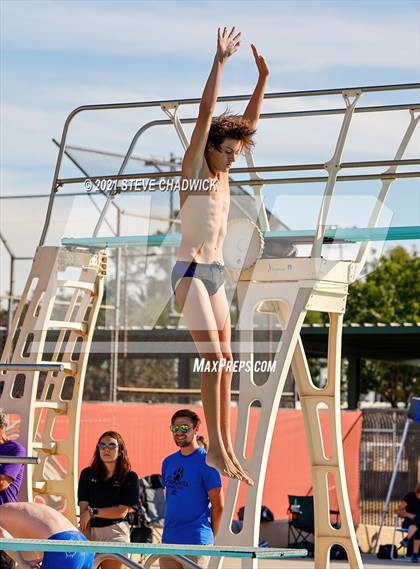 Thumbnail 1 in AIA Division I,III Diving Semifinals photogallery.