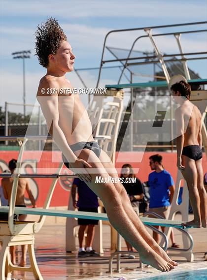 Thumbnail 3 in AIA Division I,III Diving Semifinals photogallery.