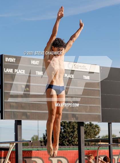 Thumbnail 2 in AIA Division I,III Diving Semifinals photogallery.