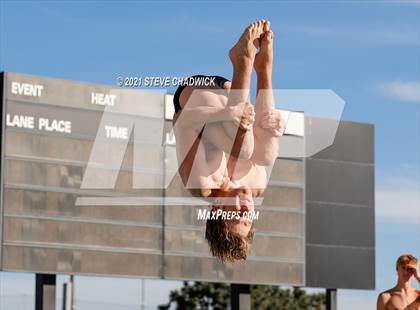 Thumbnail 3 in AIA Division I,III Diving Semifinals photogallery.