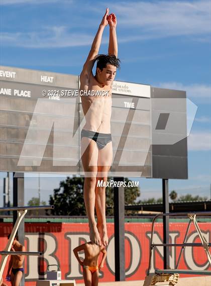 Thumbnail 3 in AIA Division I,III Diving Semifinals photogallery.