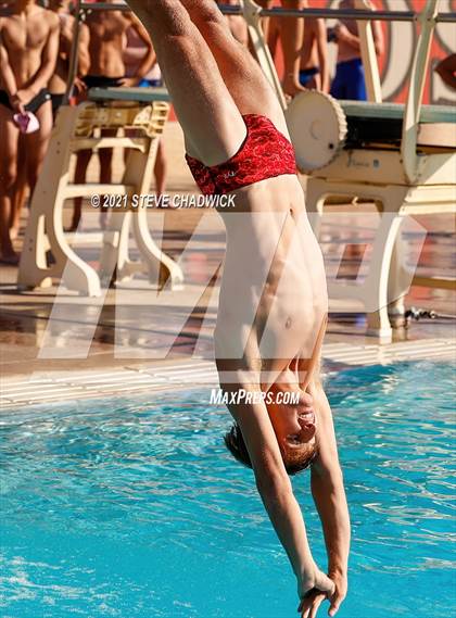 Thumbnail 1 in AIA Division I,III Diving Semifinals photogallery.
