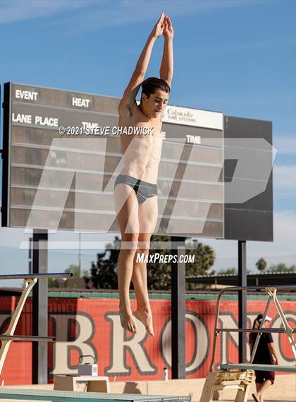 Thumbnail 2 in AIA Division I,III Diving Semifinals photogallery.