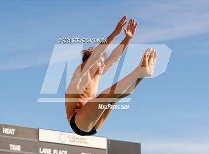 Thumbnail 3 in AIA Division I,III Diving Semifinals photogallery.