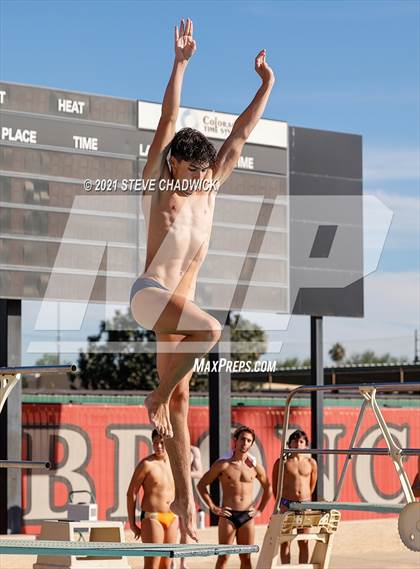 Thumbnail 3 in AIA Division I,III Diving Semifinals photogallery.