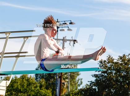 Thumbnail 1 in AIA Division I,III Diving Semifinals photogallery.
