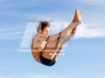 Thumbnail 2 in AIA Division I,III Diving Semifinals photogallery.