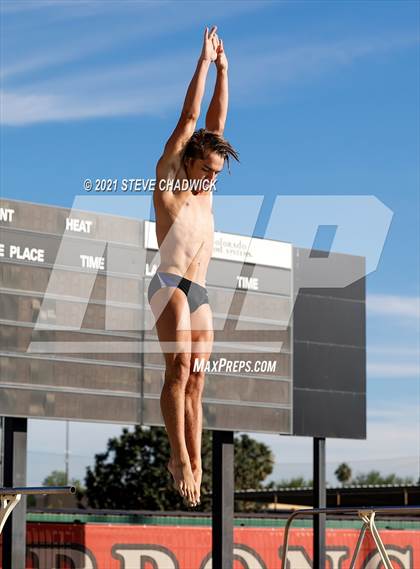Thumbnail 3 in AIA Division I,III Diving Semifinals photogallery.