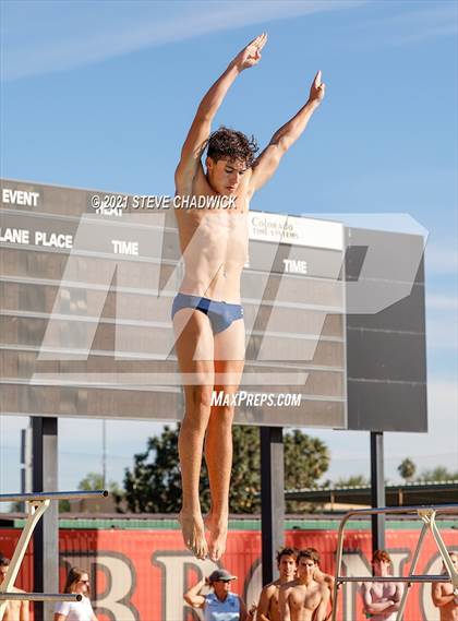 Thumbnail 3 in AIA Division I,III Diving Semifinals photogallery.