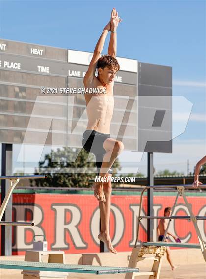 Thumbnail 1 in AIA Division I,III Diving Semifinals photogallery.