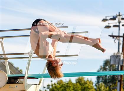 Thumbnail 3 in AIA Division I,III Diving Semifinals photogallery.