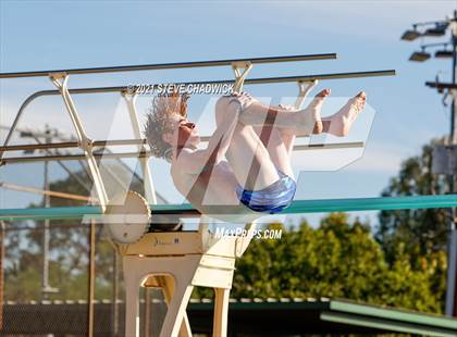Thumbnail 3 in AIA Division I,III Diving Semifinals photogallery.