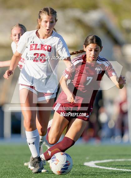 Thumbnail 2 in Pahrump Valley vs Elko (NISS 3A State Playoffs) photogallery.
