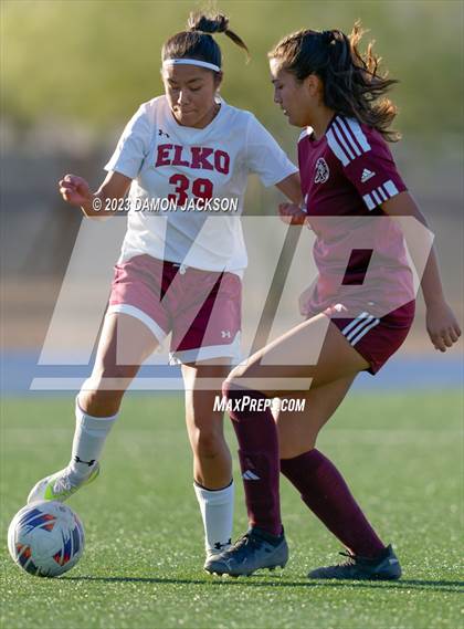 Thumbnail 3 in Pahrump Valley vs Elko (NISS 3A State Playoffs) photogallery.