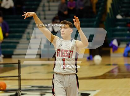 Thumbnail 3 in Port Washington vs. Syosset (NYSPHSAA Section 8 Class 2A Semifinal) photogallery.
