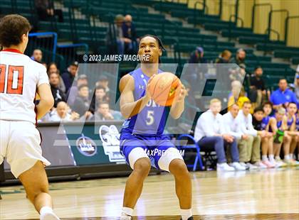 Thumbnail 1 in Port Washington vs. Syosset (NYSPHSAA Section 8 Class 2A Semifinal) photogallery.