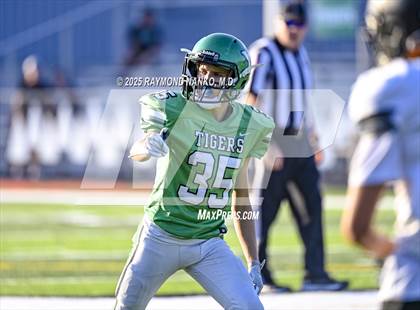Thumbnail 2 in JV: Shelbyville @ Yorktown photogallery.
