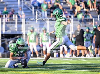 Thumbnail 3 in JV: Shelbyville @ Yorktown photogallery.