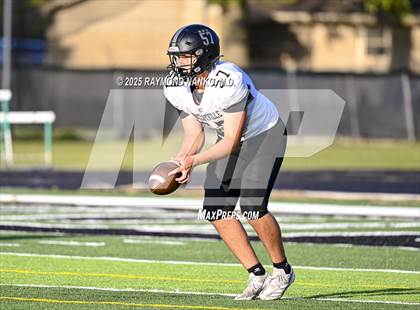 Thumbnail 1 in JV: Shelbyville @ Yorktown photogallery.