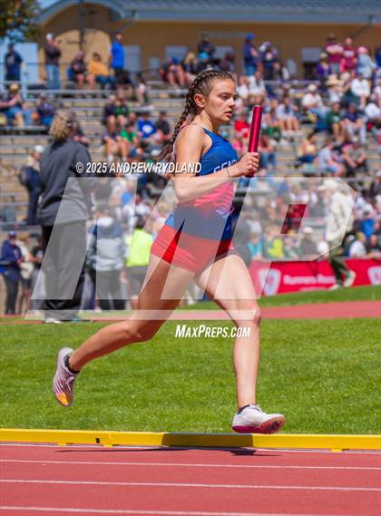 Thumbnail 1 in CHSAA 5A State Championships (4 x 800 Final) photogallery.