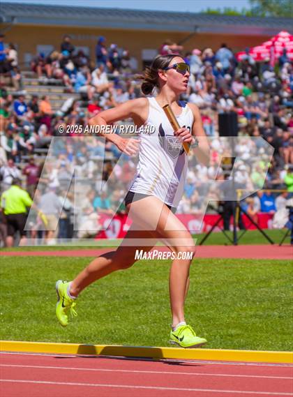 Thumbnail 2 in CHSAA 5A State Championships (4 x 800 Final) photogallery.
