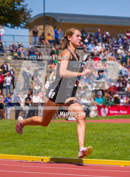 Thumbnail 3 in CHSAA 5A State Championships (4 x 800 Final) photogallery.
